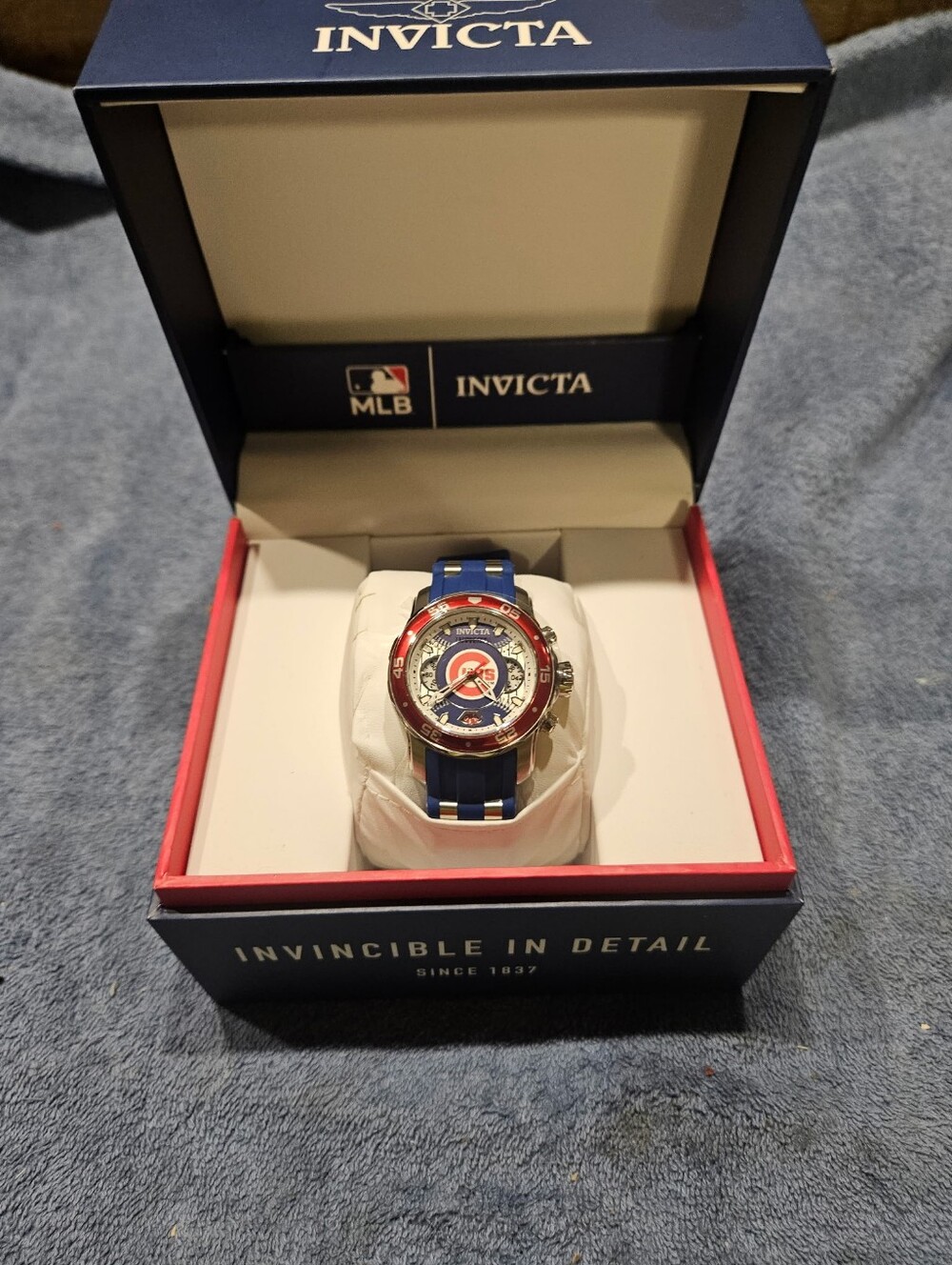 Invicta MLB Chicago Cubs Blue Silicone Strap Watch New Never Used